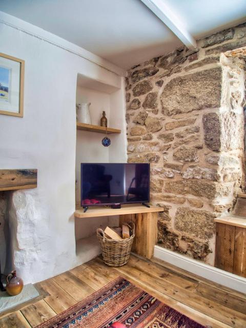 Knocker Cottage Is A 3 Bedroom Made Up Of 1 Double Bedroom And 2 Small Double Bedrooms In Small Village 10 Min To Beaches Camborne Zewnętrze zdjęcie