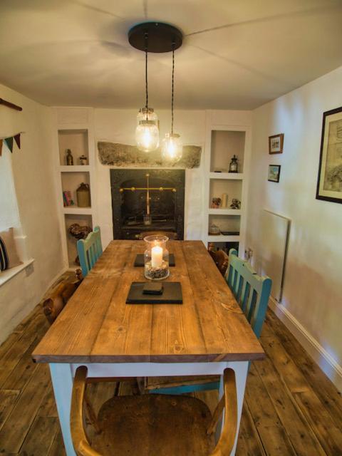 Knocker Cottage Is A 3 Bedroom Made Up Of 1 Double Bedroom And 2 Small Double Bedrooms In Small Village 10 Min To Beaches Camborne Zewnętrze zdjęcie