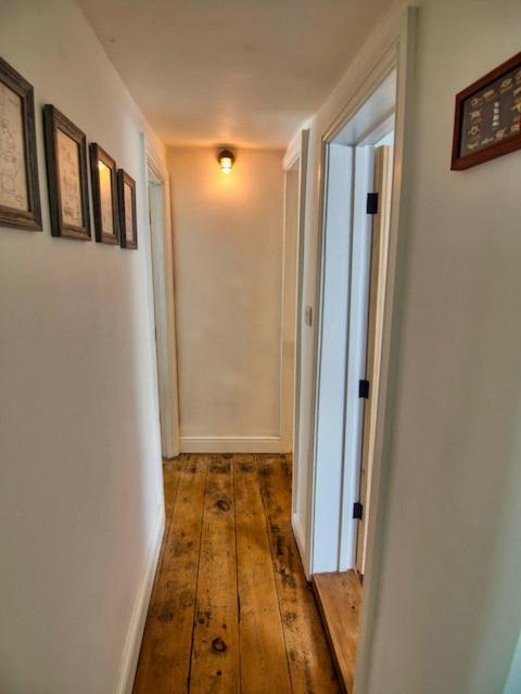 Knocker Cottage Is A 3 Bedroom Made Up Of 1 Double Bedroom And 2 Small Double Bedrooms In Small Village 10 Min To Beaches Camborne Zewnętrze zdjęcie