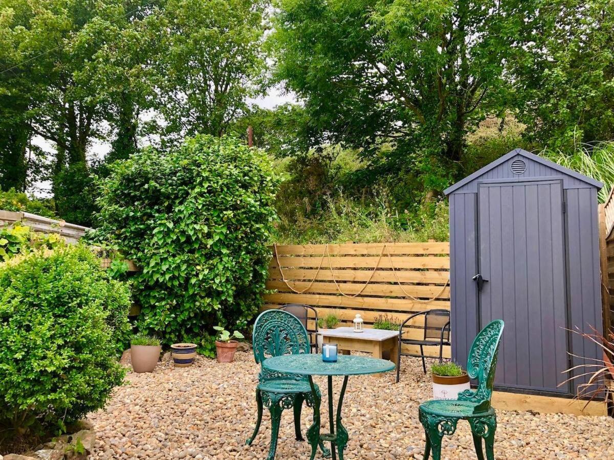 Knocker Cottage Is A 3 Bedroom Made Up Of 1 Double Bedroom And 2 Small Double Bedrooms In Small Village 10 Min To Beaches Camborne Zewnętrze zdjęcie